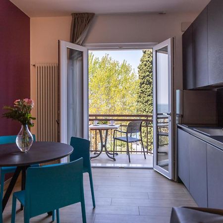 Residence Solei Classic & Plus 브렌조네 술 가르다 외부 사진