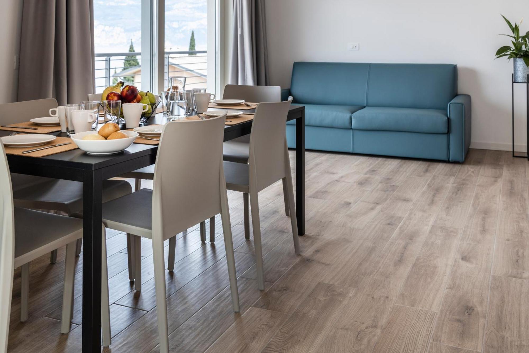 Residence Solei Classic & Plus 브렌조네 술 가르다 외부 사진
