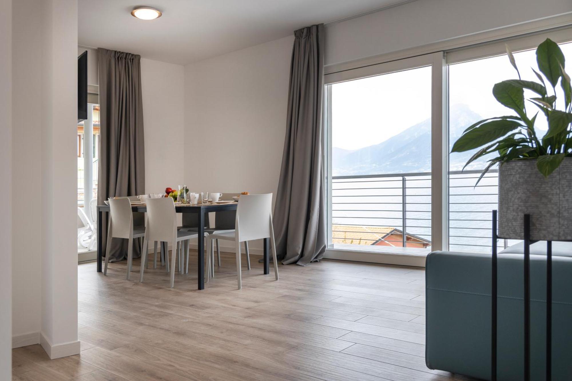 Residence Solei Classic & Plus 브렌조네 술 가르다 외부 사진