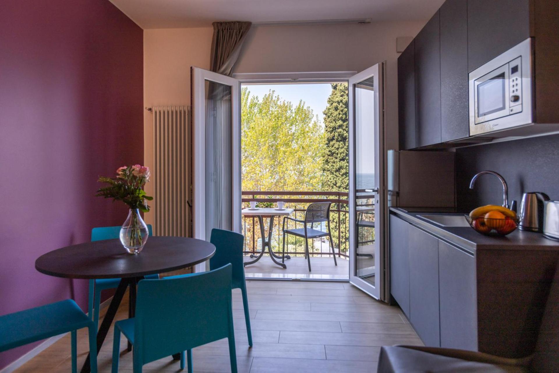 Residence Solei Classic & Plus 브렌조네 술 가르다 외부 사진