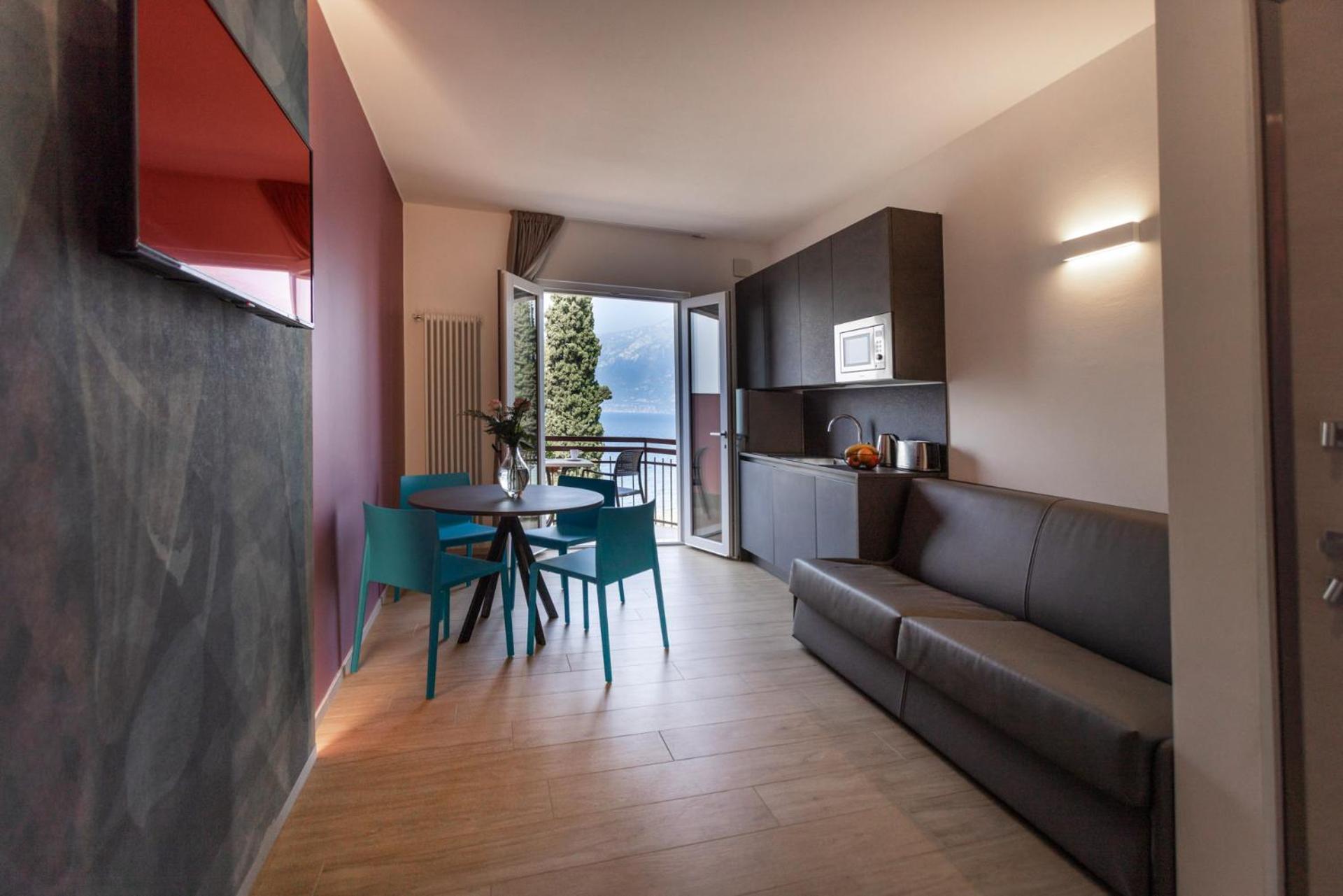 Residence Solei Classic & Plus 브렌조네 술 가르다 외부 사진